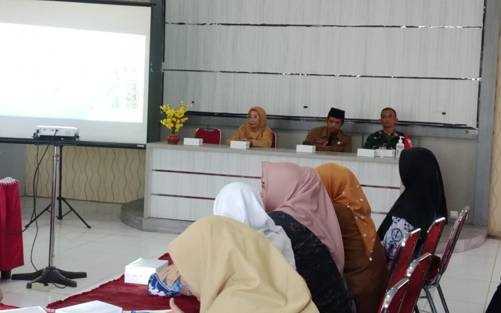 Sosialisasi pelayanan kesehatan di wilayah desa binaan