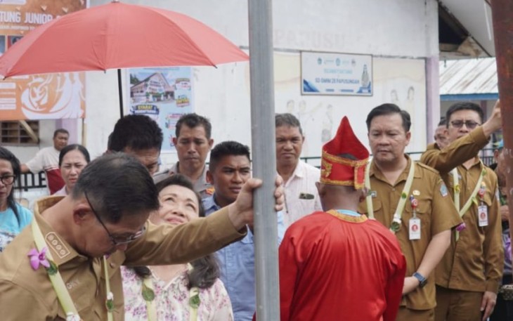 Mengenang Jasa dan Pengabdian Almarhum Hanny Sondakh, Walikota Hengky Honandar Resmikan Jalan Hanny Sondakh