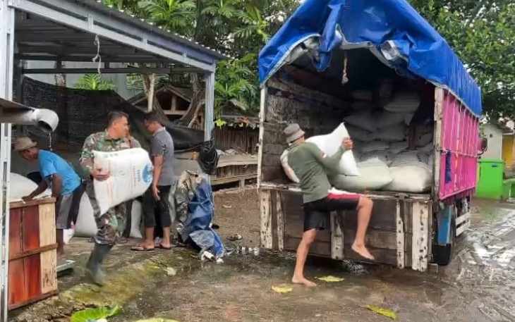 Bantu panen warga desa binaan