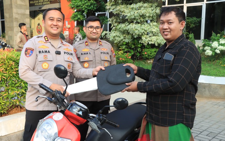 Polres Gresik Kembalikan 3 Motor Korban Curanmor dan Begal Tanpa Biaya
