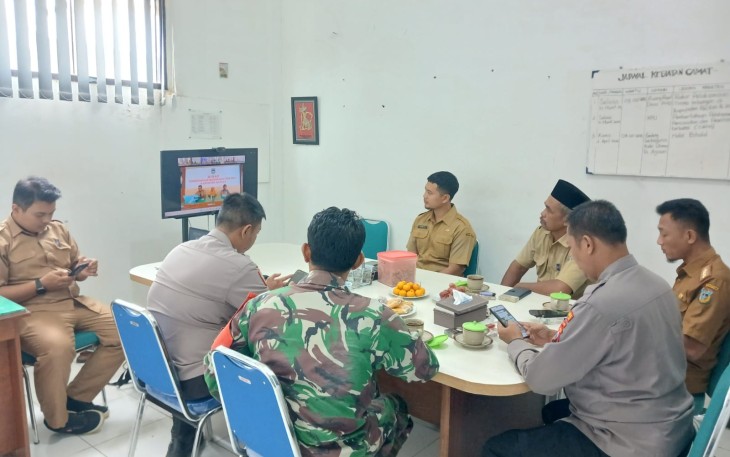 Komsos bersama warga desa binaan