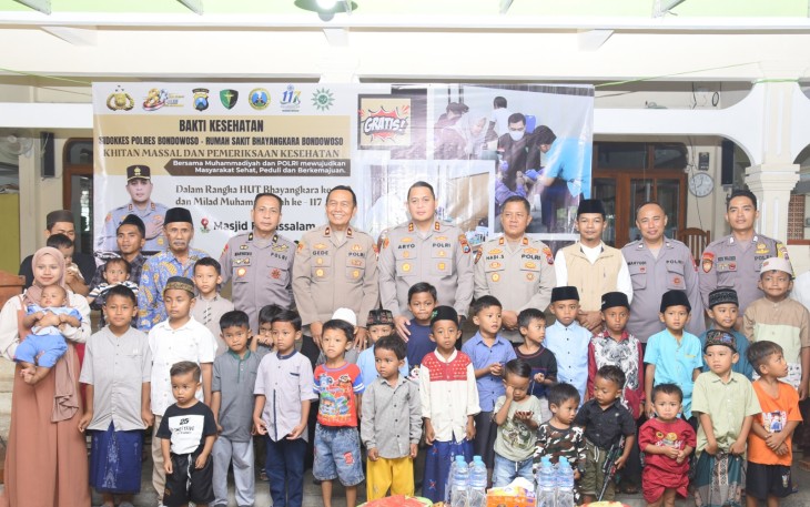 Hari Bhayangkara ke-80 Polres Bondowoso Gelar Khitan Massal dan Cek Kesehatan Gratis