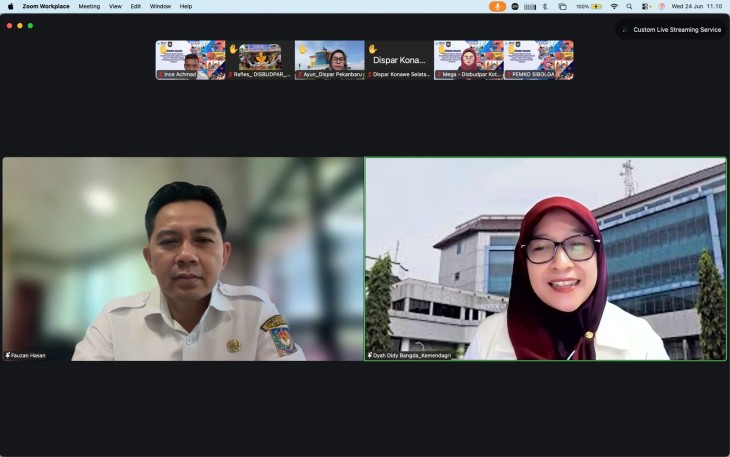 Dirjen Bina Pembangunan Daerah yang diwakili oleh Direktur Sinkronisasi Urusan Pemerintahan Daerah (SUPD) III Ditjen Bina Pembangunan Daerah Kemendagri, Fauzan Hasan, saat menghadiri kegiatan sosialisasi penguatan kelembagaan dan pengembangan ekonomi kreatif yang dilaksanakan secara daring