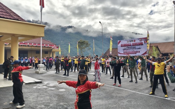 Senam Jumat Sehat Gabungan TNI, Polri dan Pemda Kabupaten Puncak Jaya