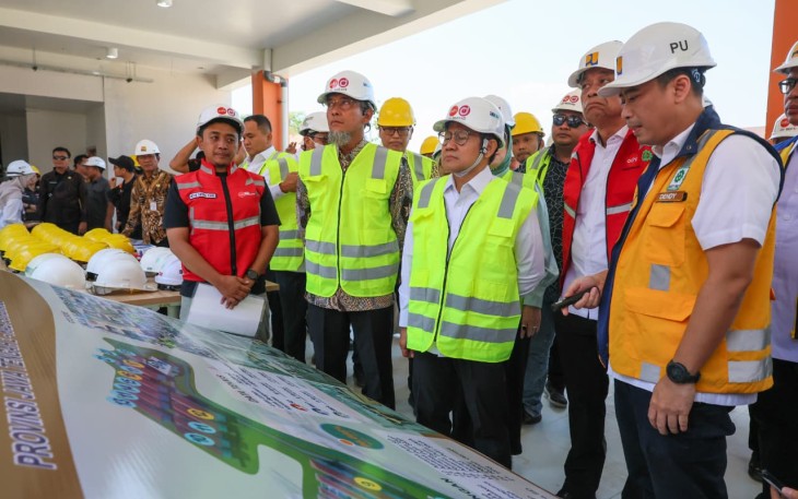 Menko PM Muhaimin Iskandar saat meninjau Sekolah Rakyat Permanen di Sukoharjo