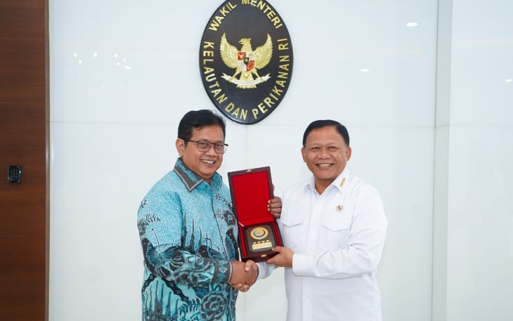 Wakil Menteri Transmigrasi Viva Yoga Mauladi mengadakan pertemuan dengan Wakil Menteri Kelautan dan Perikanan Didit Herdiawan Ashaf, di Kantor KKP
