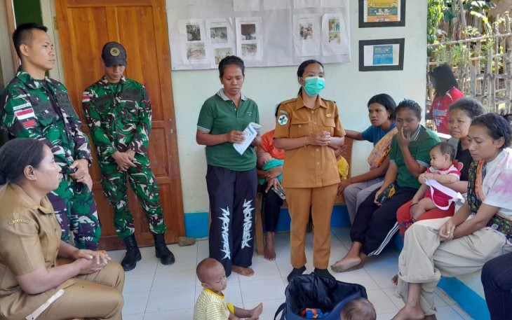 Pelayanan kesehatan satgas Yonarmed 12 Kostrad