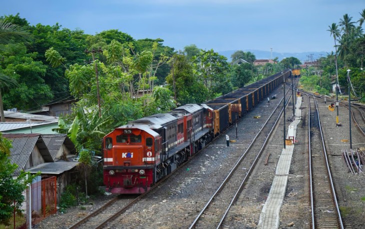 KAI Divre IV Tanjungkarang Pastikan Pasokan Energi Nasional Tetap Terjaga S
