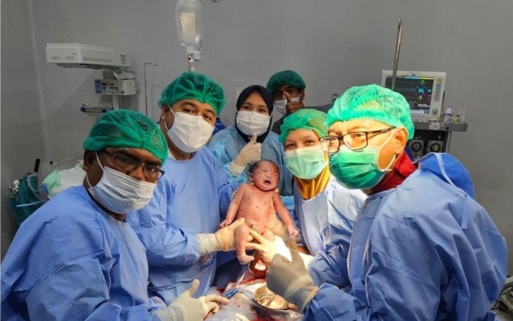 Sejumlah layanan esensial, khususnya layanan bedah dan kebidanan, telah kembali beroperasi untuk memenuhi kebutuhan pelayanan kesehatan masyarakat.