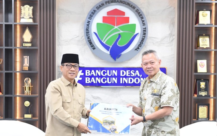 Menteri Desa dan Pembangunan Daerah Tertinggal (Mendes PDT) Yandri Susanto menerima audiensi Bupati Sigi Mohamad Rizal Intjenae beserta jajaran di ruang kerjanya kantor Kemendes PDT, Jakarta, Selasa (10/3/2026)