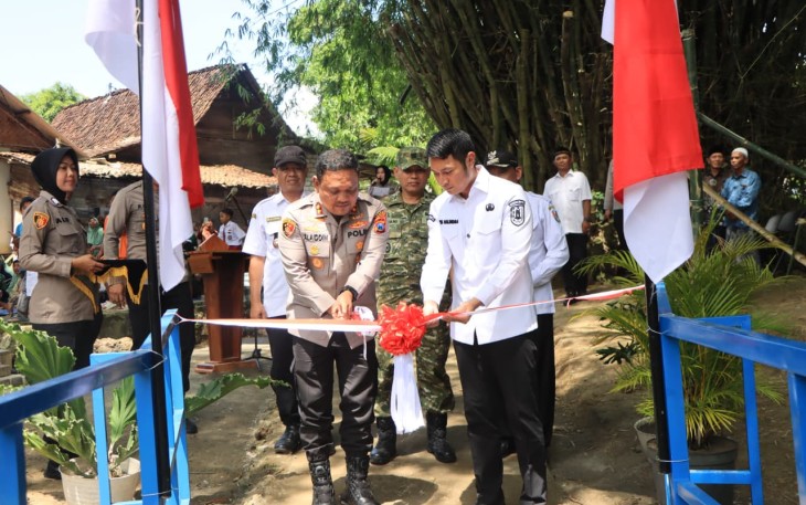 Polres Tuban Bangun Jembatan Merah Putih Presisi 