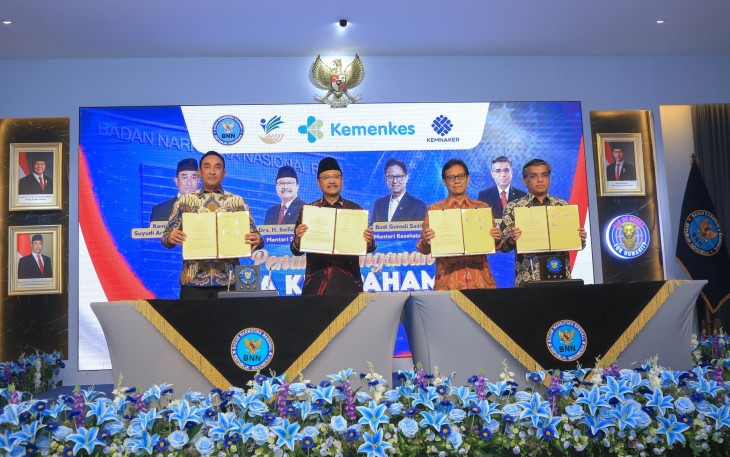Penandatanganan Nota Kesepahaman (MoU) tentang Sinergi Pelaksanaan Rehabilitasi dan Pascarehabilitasi di Pusat Pengembangan SDM BNN, Bogor, Jawa Barat, Selasa (11/8).