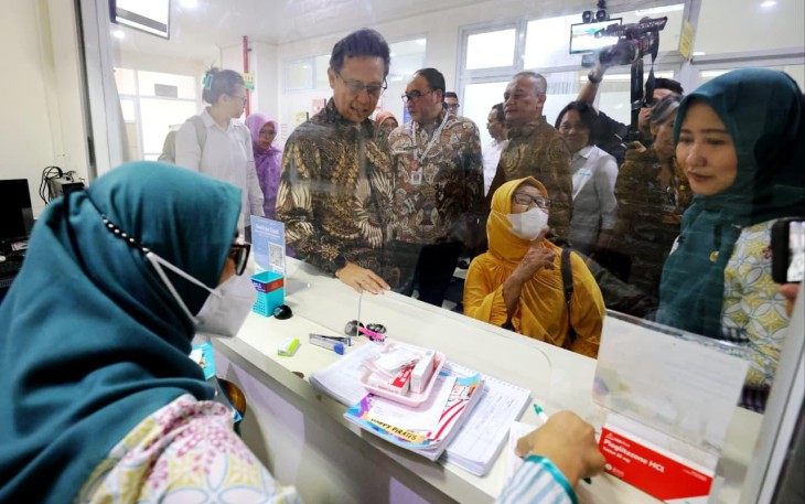 Menteri Kesehatan (Menkes) RI Budi Gunadi Sadikin saat meninjau pelaksanaan satu tahun CKG di RSUP dr. Kariadi, Semarang, Selasa (10/2)