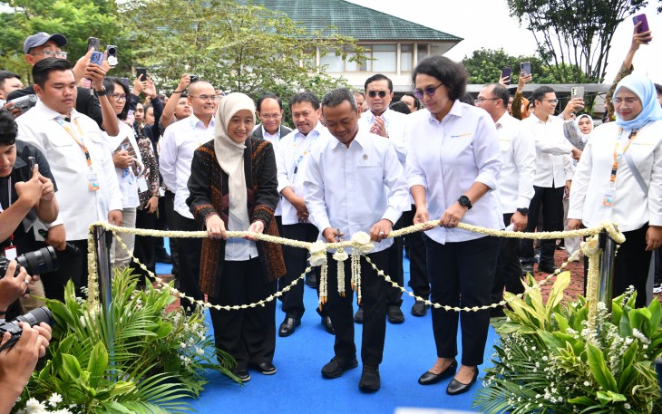 Wamendikdasmen, Fajar Riza Ul Haq, saat membuka acara Konsolidasi Nasional (Konsolnas) 2026 di Pusat Pelatihan Sumber Daya Manusia (PPSDM) Kemendikdasmen, Senin (9/2).