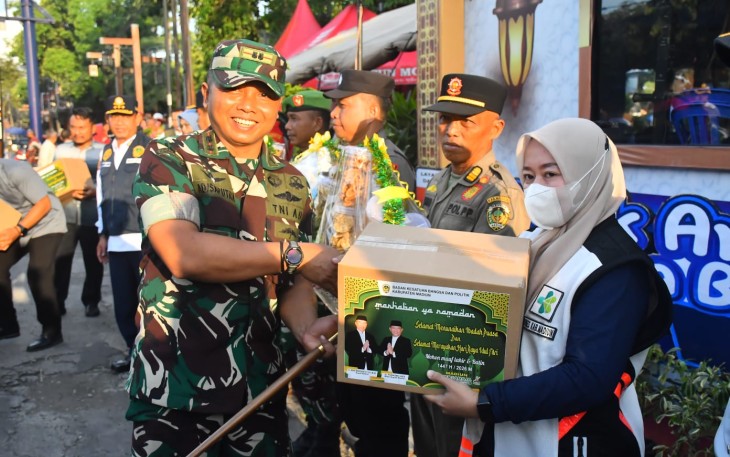 Dandim 0803/Madiun Bersama Forkopimda saat Tinjau Pos Pengamanan Lebaran