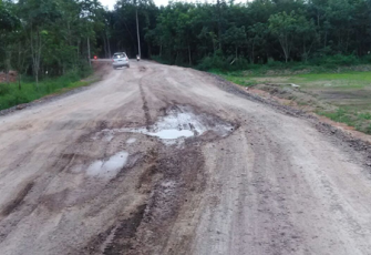 Jalan Desa Lubuk Keliat Kecamatan Muara Kuang Kabupaten Ogan Ilir Provinsi Sumatera Selatan (Sumsel)