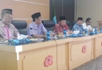 Rapat persiapan Bengkulu Run 10 Kilometer, Kamis (09/02/2017) di Aula Gunung Bungku Pemda Kota Bengkulu.