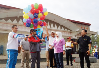 Walikota Helmi Hasan melakukan launching program Bengkuluku Bisa, Senin (20/02) kemarin di Sport Center, Pantai Panjang Bengkulu.