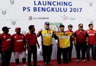 Gubernur Launching PS Bengkulu di Stadion Semarak, Jumat (14/04/2017)