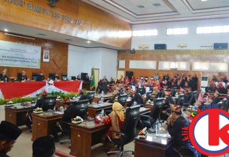 Rapat Paripurna Istimewa Peringatan Hari Ulang Tahun Kabupaten Kaur ke-14 tahun 2017, Selasa(23/5/2017).