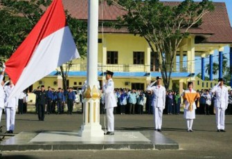 Upacara Hari Kebangkitan Nasional (Harkitnas) ke 109 di Halaman Kantor Walikota, Senin (22/5). 
