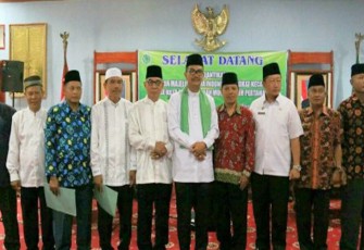 Pelantikan MUI Kecamatan se-Kota Bengkulu di Balai Kota, Kota Bengkulu, Rabu (24/5) 
