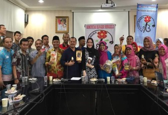 Pertemuan Komunitas Blogger Bengkulu dengan Pemerintah Provinsi bengkulu, di Kantor Gubernur Bengkulu, Minggu (30/4).