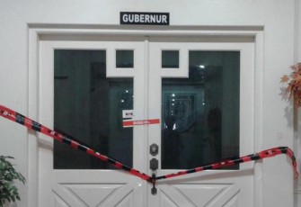 Ruang Kerja Gubernur Bengkulu disegel 