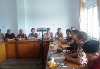 Suasana saat hearing
