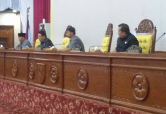 Pimpinan paripurna DPRD Provinsi Bengkulu