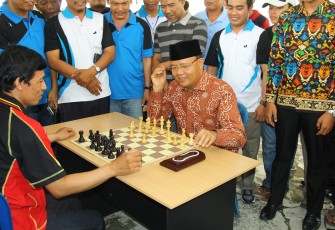 Plt Gubernur Bengkulu Rohidin Mersyah hadir dan membuka secara langsung Turnamen Catur Ika SeMaKu (Ikatan Keluarga Seluma Manna Kaur) Cup I 2017