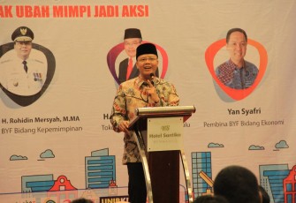 Plt Gubernur Rohidin Mersyah launching Komunitas Bengkulu Youth Forum (BYF) di Santika Hotel