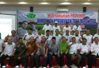 Bersama Para Pengurus HKTI Provinsi Bengkulu dalam kegiatan Musyawarah Provinsi