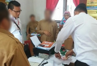 Oknum ASN diamankan Polres Seluma. Foto (Bengkulutoday.com)
