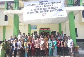 Foto bersama usai acara syukuran RSKJ Soeprapto, Sabtu (03/03/2018).