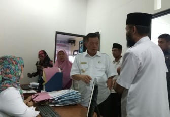 Pejabat Wali Kota Sidak Ke Dinas Kependudukan dan Pencatatan Sipil Kota Bengkulu
