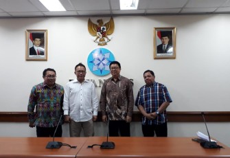 Pengurus SMSI Pusat Ketua Umum Auri Jaya, Sekretaris Jenderal Firdaus Diterima Yosef Adi Prasetyo Bidang Verifikasi Dewan Pers