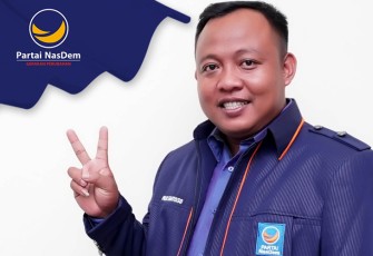 Caleg NasDem Pujo Santoso