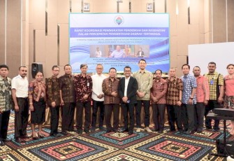 Kemendes PDTT Samsul Widodo membuka acara Rapat Koordinasi Peningkatan Pendidikan dan Kesehatan dalam Percepatan Pengentasan Daerah Tertinggal