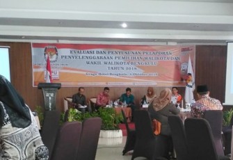 KPU Kota Bengkulu menggelar evaluasi dan penyusunan pelaporan penyelenggaraan pemilihan wali kota dan wakil wali Kota Bengkulu tahun 2018 di Hotel Horizon Kota Bengkulu, Kamis (4/9/2018)