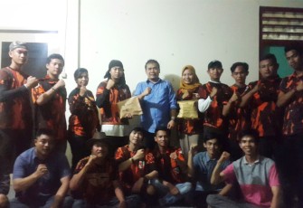 Pemuda Pancasila usai melakukan aksi penggalangan dana ORGANISASI