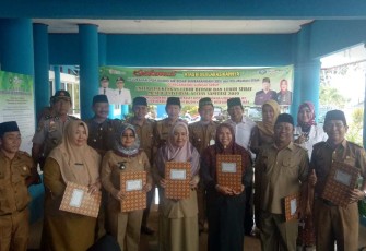 Dinas Kesehatan mendeklarasikan Stop Buang Air Besar Sembarangan (SBS) dan kelurahan Sanitasi Berbasis Masyarakat (STBM) di 6 Kelurahan Wilayah Kecamatan Sungai Serut, Selasa (16/10/2018).
