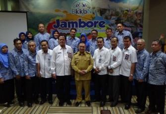 Foto bersama usai acara