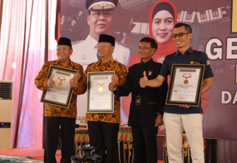 Peresmian Gedung Dekranasda dan penyerahan sertifikat Indikasi Geografis dan launching HKI 64 komoditi unggulan