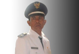Sahat Simanungkalit, Kepala Desa Serangai 