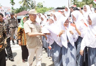 Gubernur Bengkulu Rohidin Mersyah menghadiri sarasehan Pendidikan dengan Cabang Dinas Pendidikan Wilayah IV Mukomuko, Pengawas, Kepala Sekolah, Guru dan Siswa.