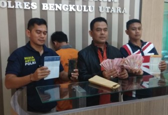 Polres Bengkulu Utara saat press release OTT oknum kades