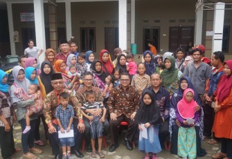 Kepala Dinas Kesehatan Bengkulu Selatan, M. Redwan Arif Dan  Direktur Rumah Sakit As Syafa Bengkulu Selatan, dr. Andanu Sulaksono Foto Besama 