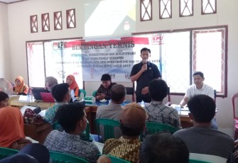 Bimtek anggota PPS dan KPPS Kecamatan Tetap