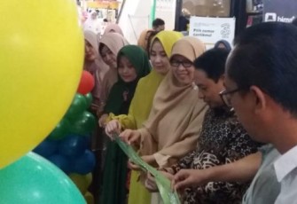 Wakil Wali Kota Bengkulu Dedy  Wahyudi Meresmikan Grand Hijab Center Yang Berada di Area Plaza Bencoolen Mall